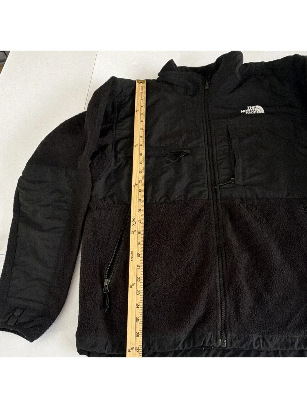 The North Face Men's Black Solid Full Zip Denali Jacket Size M